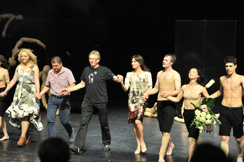 "D'ale noastre" spectacol de dans dupa Caragiale de Gigi Caciuleanu la Teatrul National, cu Ioana Macarie si Lari Georgescu