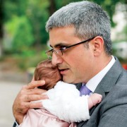 Robert Turcescu si fiica cea mica, Vera Ilinca Turcescu